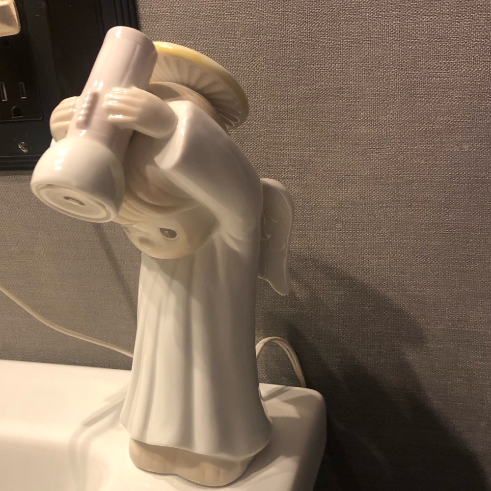 Porcelain Angel Figurine Night Light - White Enesco precious moments